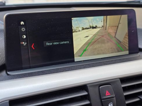 Used 2018 BMW 320i Sedan image 15