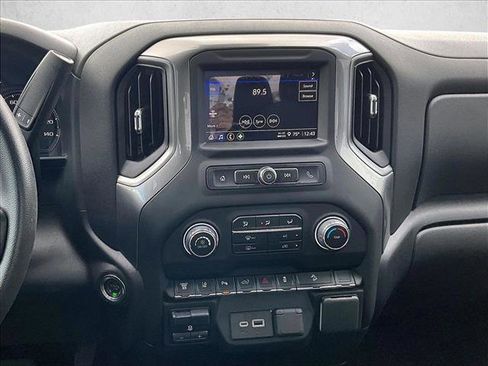 Used 2024 Chevrolet Silverado 2500 Custom w/ Custom Value Package image 8