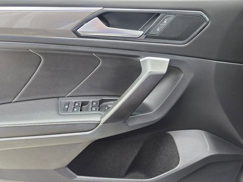 Certified 2023 Volkswagen Tiguan SE R-Line FWD image 26