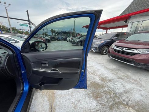 Used 2021 Mitsubishi Outlander Sport SE AWD/4WD image 16