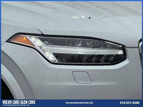 Used 2022 Volvo XC90 T5 Momentum w/ Climate Package AWD/4WD image 7