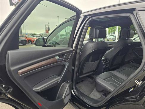 Used 2025 Audi Q5 e Premium Plus AWD/4WD image 14