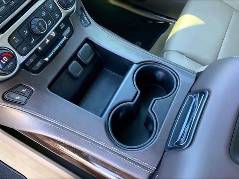 Used 2017 Chevrolet Tahoe LT AWD/4WD image 17