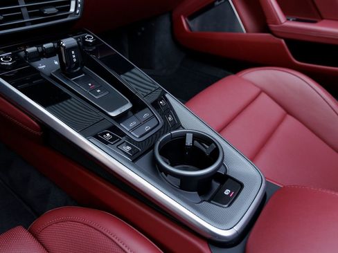 Certified 2025 Porsche 911 Turbo image 24