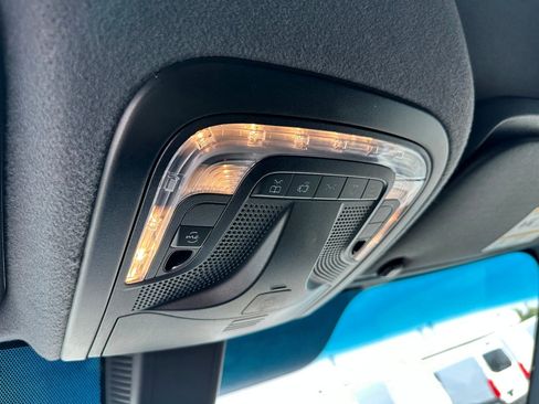 Used 2025 Mercedes-Benz Sprinter 2500 image 16