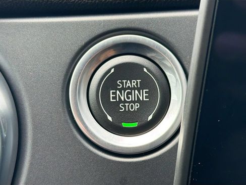 Used 2024 Chevrolet Blazer LT FWD image 31