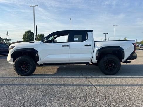 New 2026 Toyota Tacoma TRD Pro AWD/4WD image 3