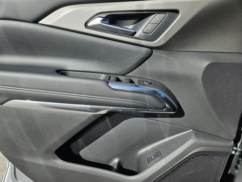 New 2026 Chevrolet Traverse LT FWD image 16