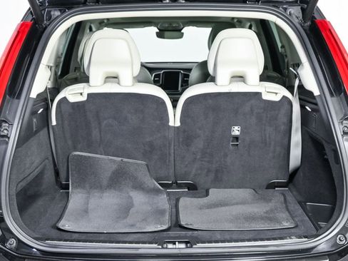 Certified 2023 Volvo XC90 B6 Plus AWD/4WD image 33