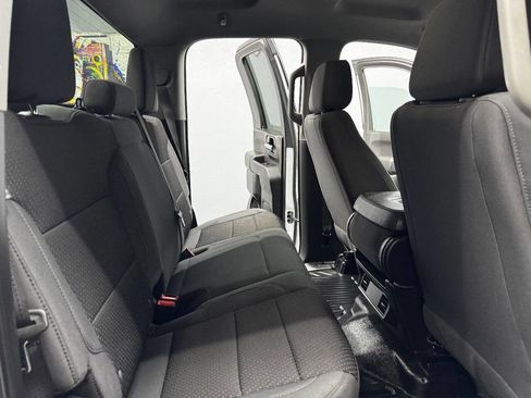 Used 2024 GMC Sierra 2500 Pro image 40