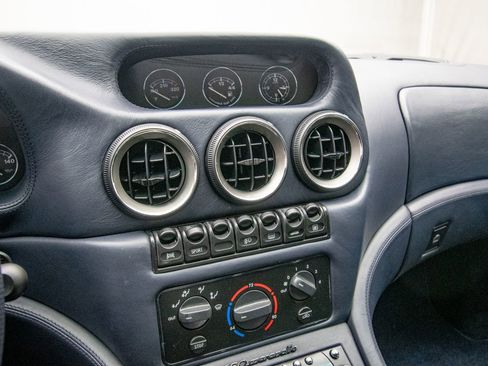 Used 1999 Ferrari 550 Maranello Coupe RWD image 22
