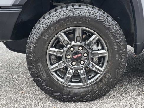 Certified 2024 GMC Sierra 1500 AT4X AWD/4WD image 13