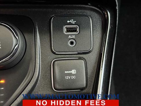Used 2018 Jeep Compass Limited AWD/4WD image 37