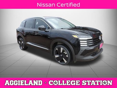 Certified 2025 Nissan Kicks SR FWD image 1