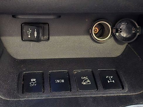 Used 2015 Toyota Highlander Limited Platinum AWD/4WD image 15