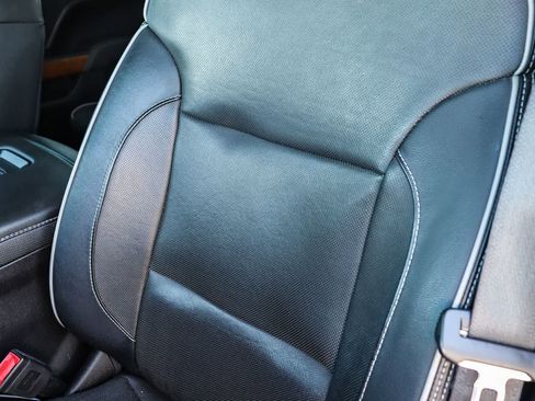 Used 2017 Chevrolet Silverado 1500 High Country image 27