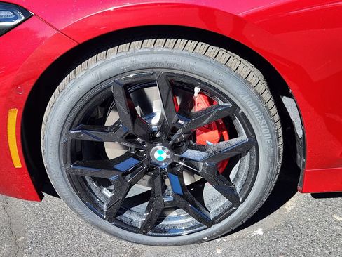 New 2026 BMW 330i xDrive Sedan w/ M Sport Package AWD/4WD image 7