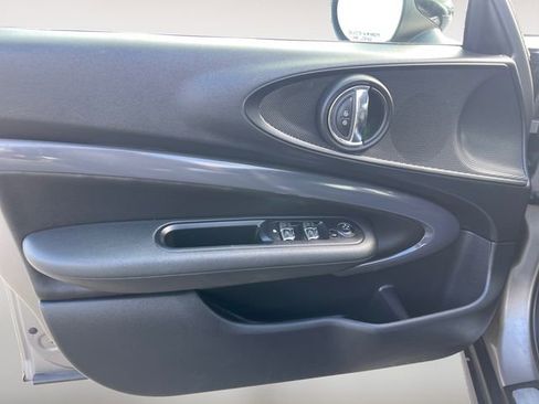 Used 2018 MINI Cooper Clubman S image 27