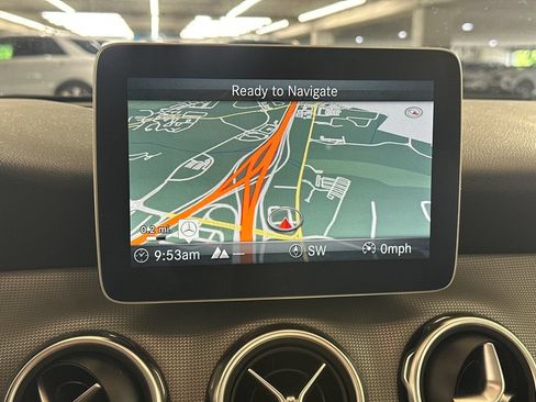 Certified 2020 Mercedes-Benz GLA 250 4MATIC image 5