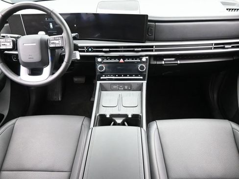 Used 2025 Hyundai Santa Fe SEL image 15