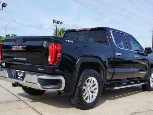 Used 2019 GMC Sierra 1500 SLT w/ SLT Premium Plus Package AWD/4WD image 4