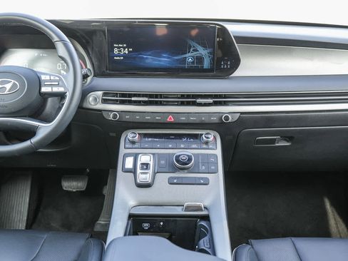 Used 2025 Hyundai Palisade SEL FWD image 12