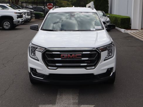 Certified 2023 GMC Terrain AT4 image 3