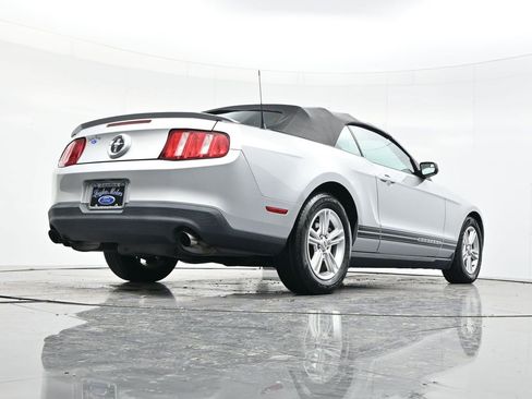 Used 2011 Ford Mustang V6 w/ 101A Rapid Spec Order Code image 43