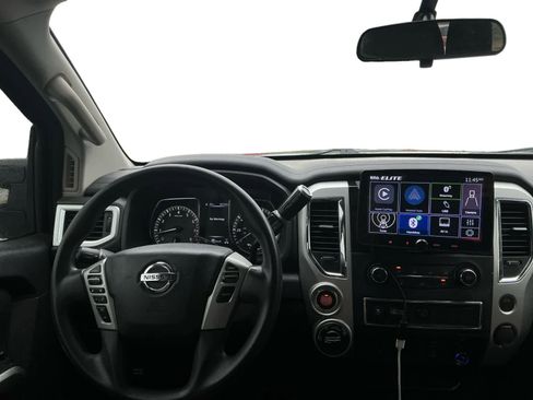 Used 2017 Nissan Titan SV AWD/4WD image 10