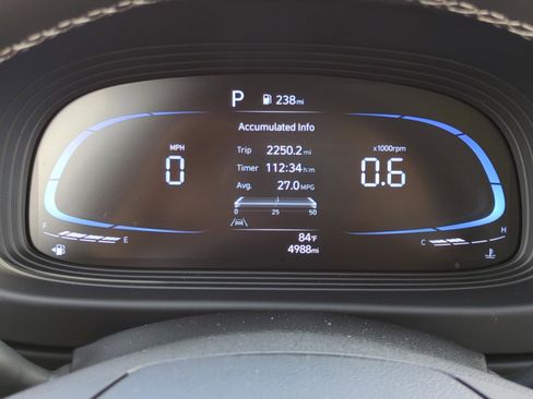 Certified 2025 Hyundai Venue FWD image 23