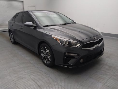 Used 2021 Kia Forte LXS FWD image 13