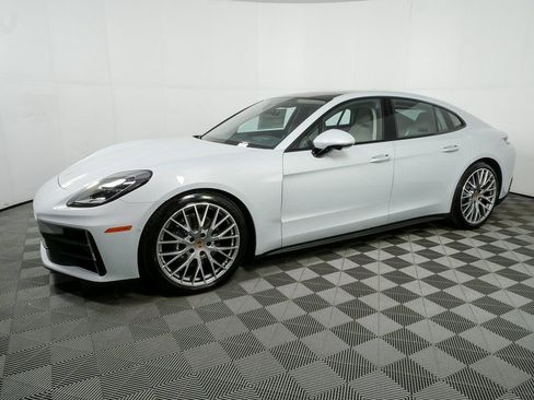 New 2026 Porsche Panamera 4 image 2