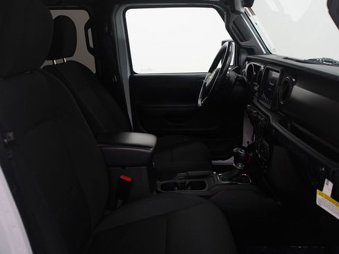 Used 2021 Jeep Wrangler Unlimited Willys image 11