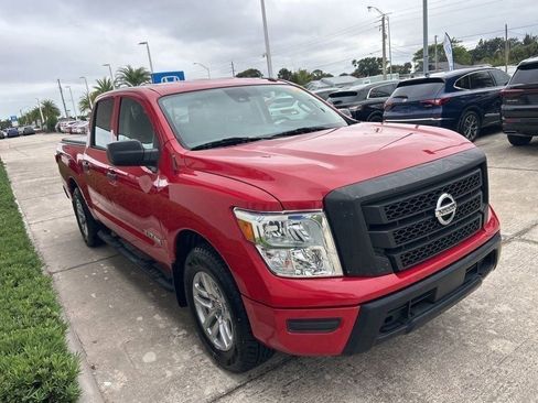 Used 2021 Nissan Titan S w/ S Utility Package image 3