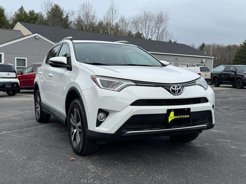 Used 2016 Toyota RAV4 XLE image 2
