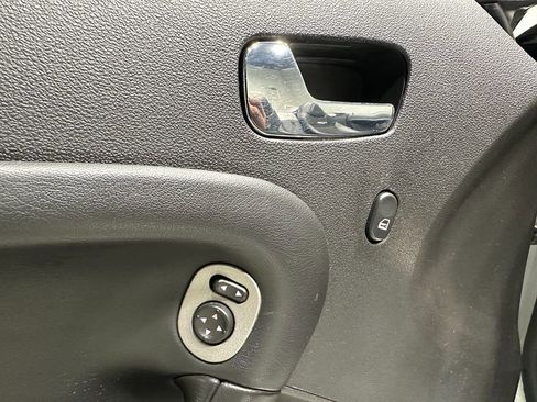 Used 2008 Pontiac Solstice GXP w/ Premium Package image 22