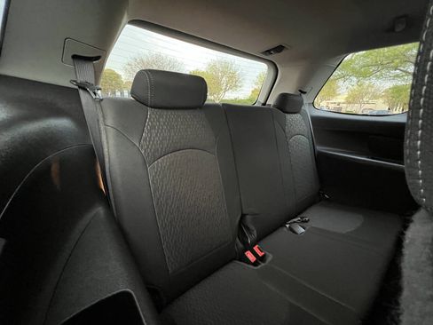 Used 2013 GMC Acadia SLE image 23