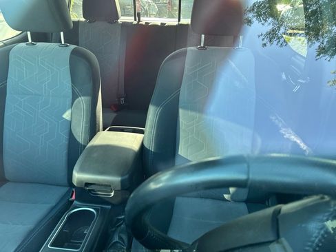 Used 2021 Toyota Tacoma TRD Off-Road AWD/4WD image 11