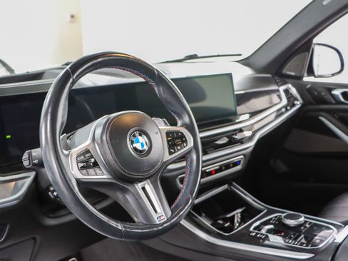 Used 2024 BMW X5 M60i image 23