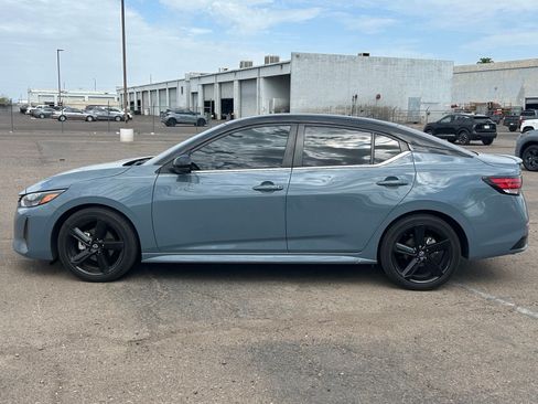 Used 2024 Nissan Sentra SR FWD image 9