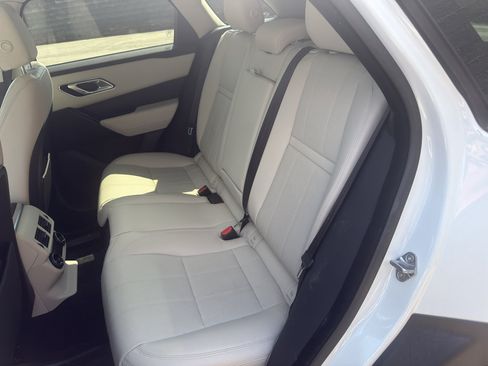 Used 2018 Land Rover Range Rover Velar S AWD/4WD image 8