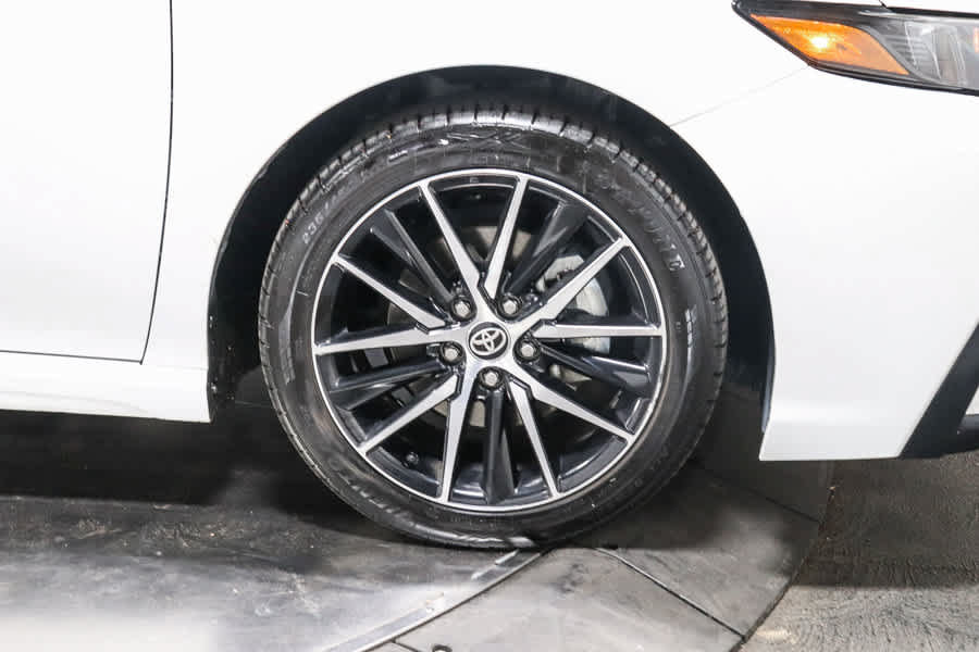 Certified 2024 Toyota Camry SE FWD image 11