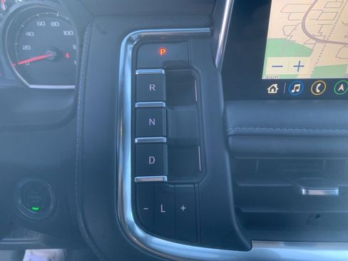 Used 2021 Chevrolet Tahoe Z71 w/ Luxury Package image 22