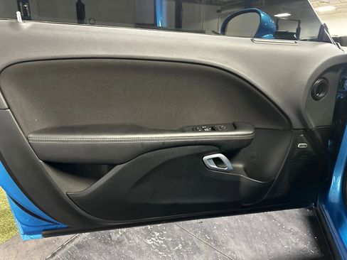 Used 2023 Dodge Challenger R/T w/ Blacktop Package image 12