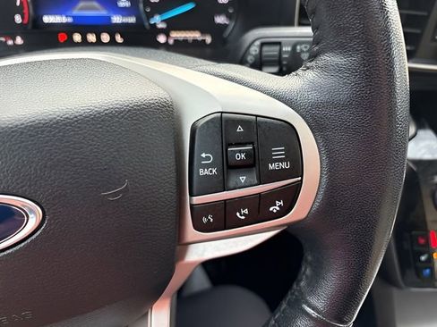 Used 2022 Ford Explorer Limited w/ Equipment Group 301A image 12