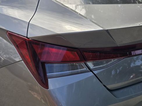 Used 2023 Hyundai Elantra SEL w/ Convenience Package image 8