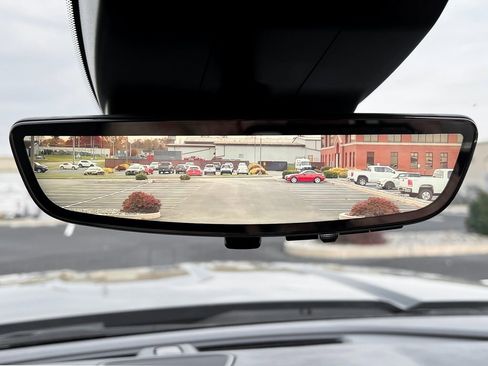 Used 2025 GMC Sierra 3500 Denali Ultimate image 9