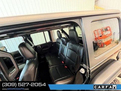 Used 2018 Jeep Wrangler Unlimited Rubicon AWD/4WD image 11