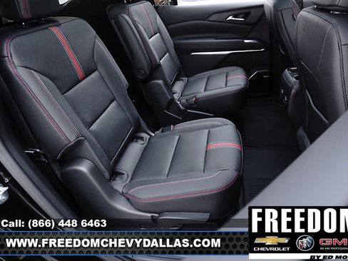 New 2026 Chevrolet Traverse RS image 17