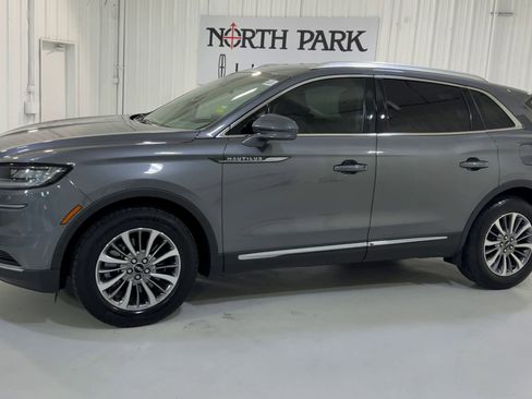 Used 2023 Lincoln Nautilus FWD image 6